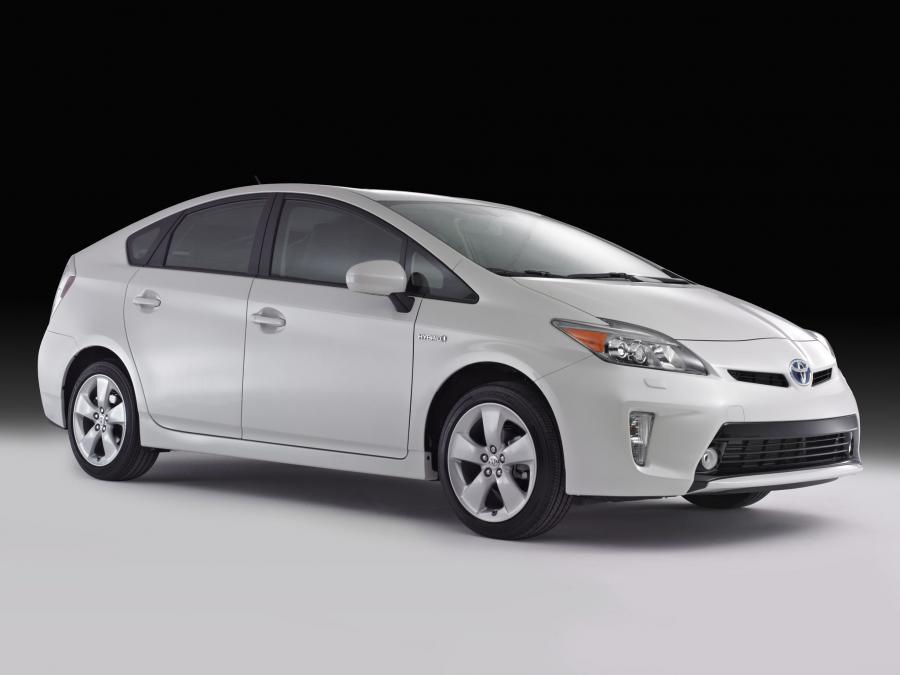  Toyota Prius 2011 года  (US) (фото 14 из 22)